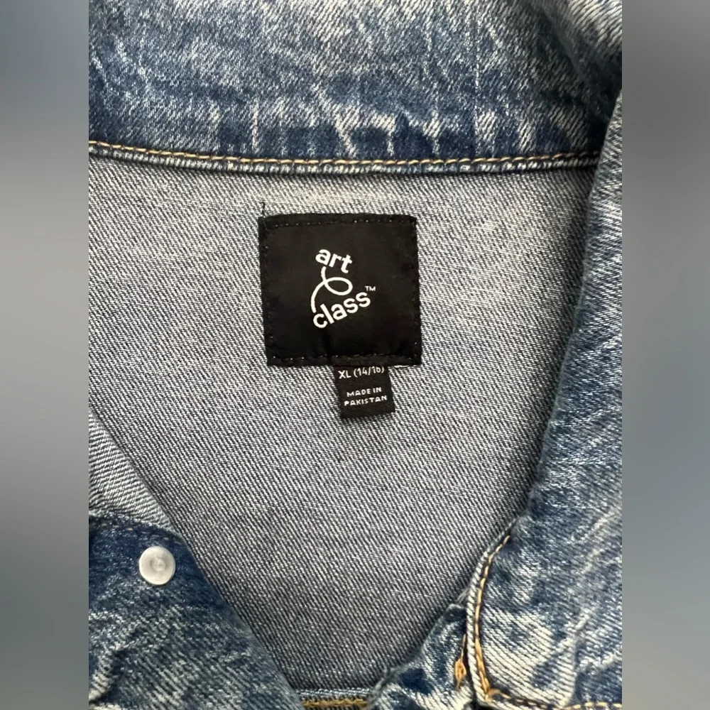 Art Class Oversized Denim Jean Jacket Kids Size XL